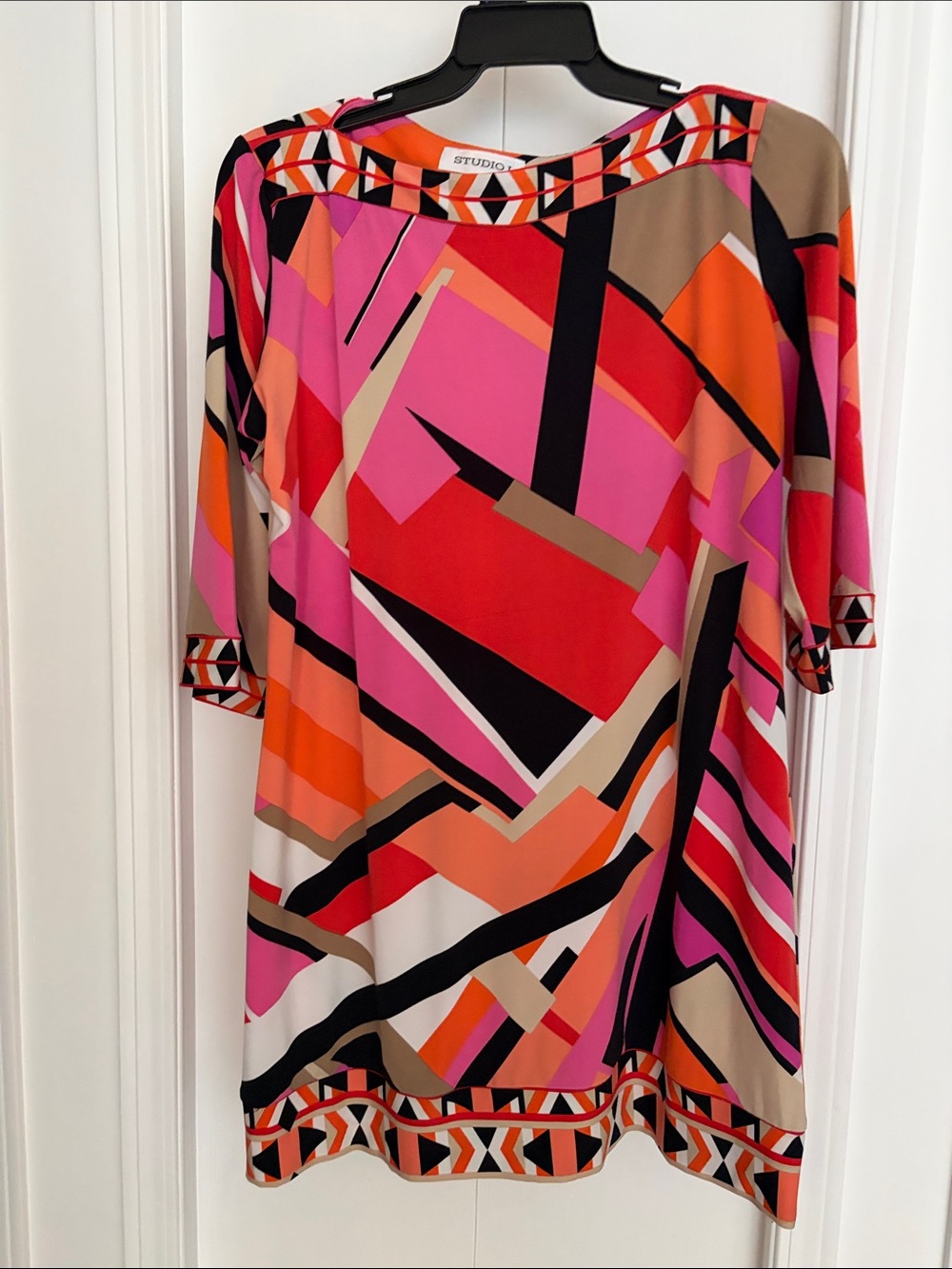 STUDIO 1 geometric dress Ptp 21”